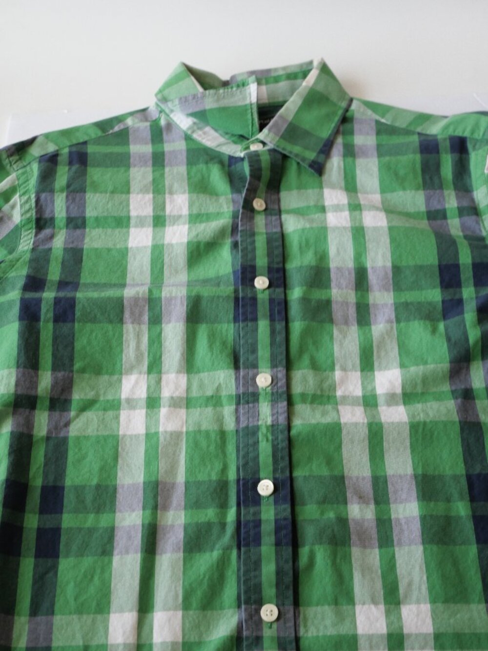 Long Sleeve Button Down Shirt Men's Medium
